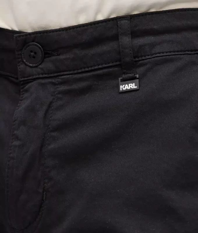 CHINO-HOUSUT CHINO-HOUSUT