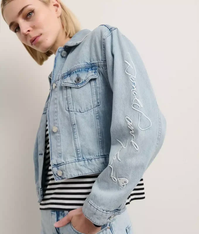 DISNEY X KL DENIM-TAKKI DISNEY X KL DENIM-TAKKI
