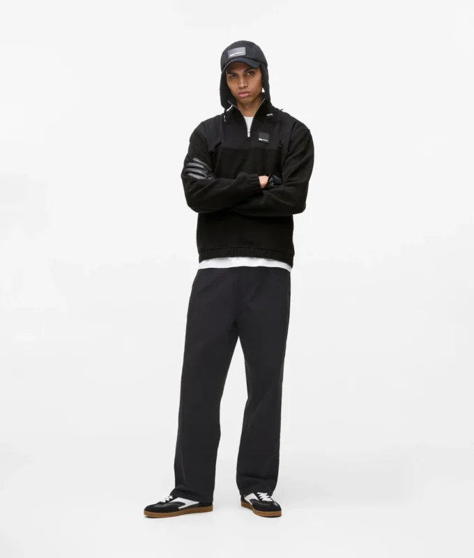 Fleece-huppari puolivetoketjulla Fleece-huppari puolivetoketjulla