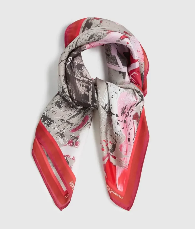 Graffitipainettu bandana-huivi Graffitipainettu bandana-huivi