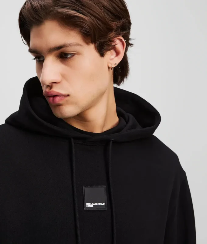 GRAFIIKKAHOODIE