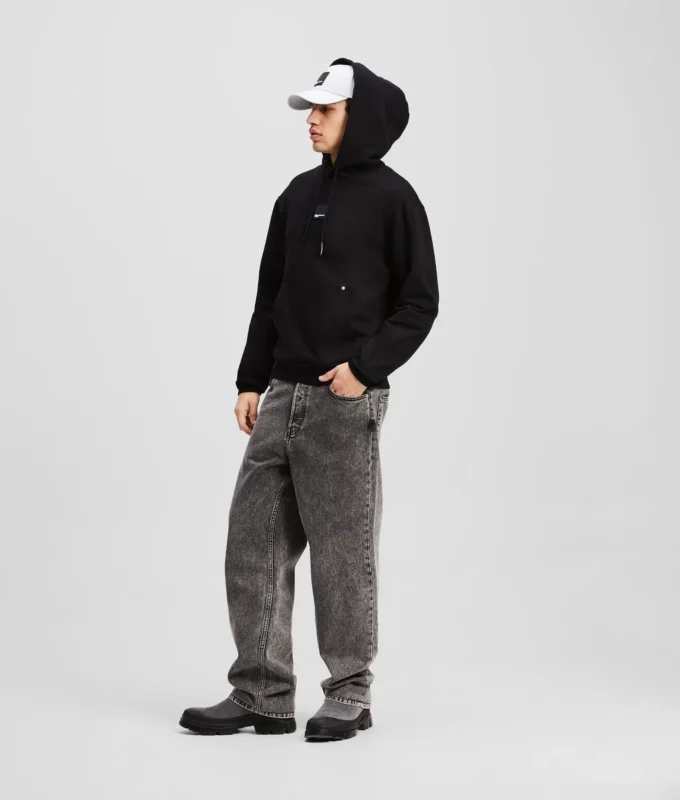 GRAFIIKKAHOODIE