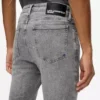 Haalistuneet skinny-farkut Haalistuneet skinny-farkut