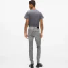 Haalistuneet skinny-farkut Haalistuneet skinny-farkut