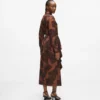 Hame, jossa tuulettimen kuvio Hame, jossa tuulettimen kuvio