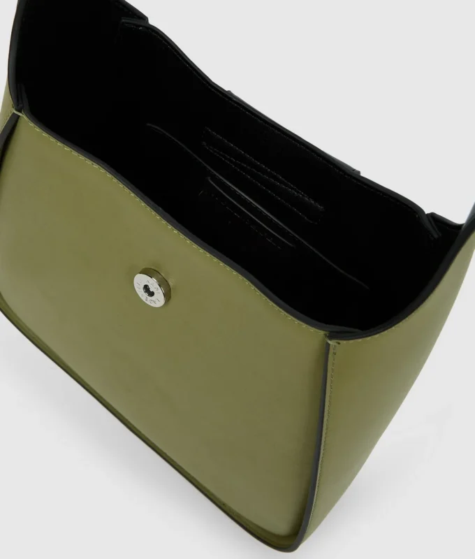 K/SIGNATURE HOBO-LAUKKU K/SIGNATURE HOBO-LAUKKU