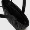 K/Weave keskikokoinen kassi K/Weave keskikokoinen kassi