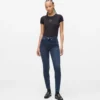 Korkeavyötäröiset skinny-farkut Korkeavyötäröiset skinny-farkut