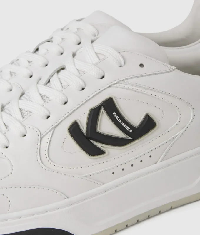 Kourtney Monogram -lenkkarit Kourtney Monogram -lenkkarit