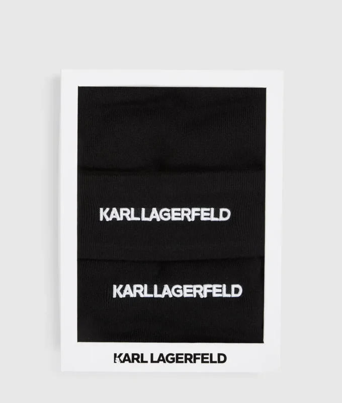 Logo-päänauha ja huivi lahjasetissä Logo-päänauha ja huivi lahjasetissä