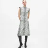 Lumileopardi-neulemekko Lumileopardi-neulemekko