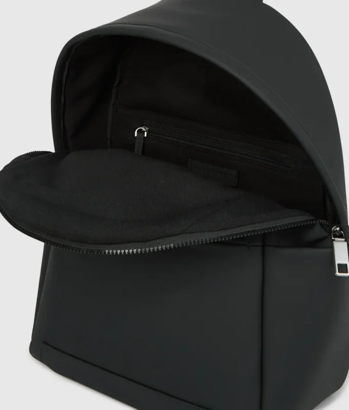 Minimalistinen logoreppu Minimalistinen logoreppu