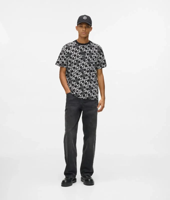Monogram-T-paita Monogram-T-paita