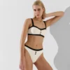 MONOKROMINEN BANDEAU-BIKININ YLÄOSA MONOKROMINEN BANDEAU-BIKININ YLÄOSA