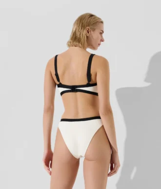 MONOKROMINEN BANDEAU-BIKININ YLÄOSA
