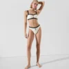 MONOKROMINEN BANDEAU-BIKININ YLÄOSA MONOKROMINEN BANDEAU-BIKININ YLÄOSA