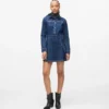 Nastoitettu denim-mekko