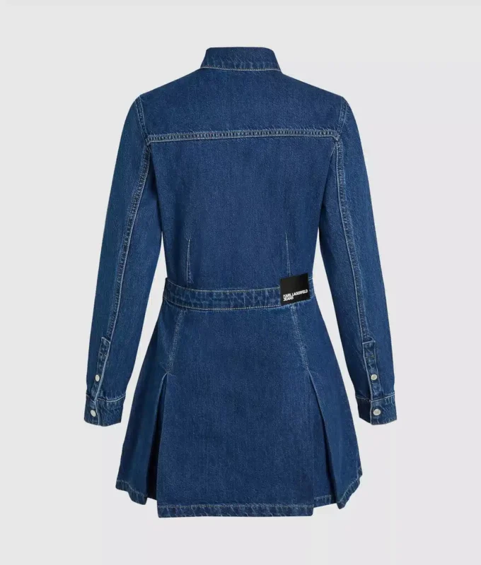 Nastoitettu denim-mekko