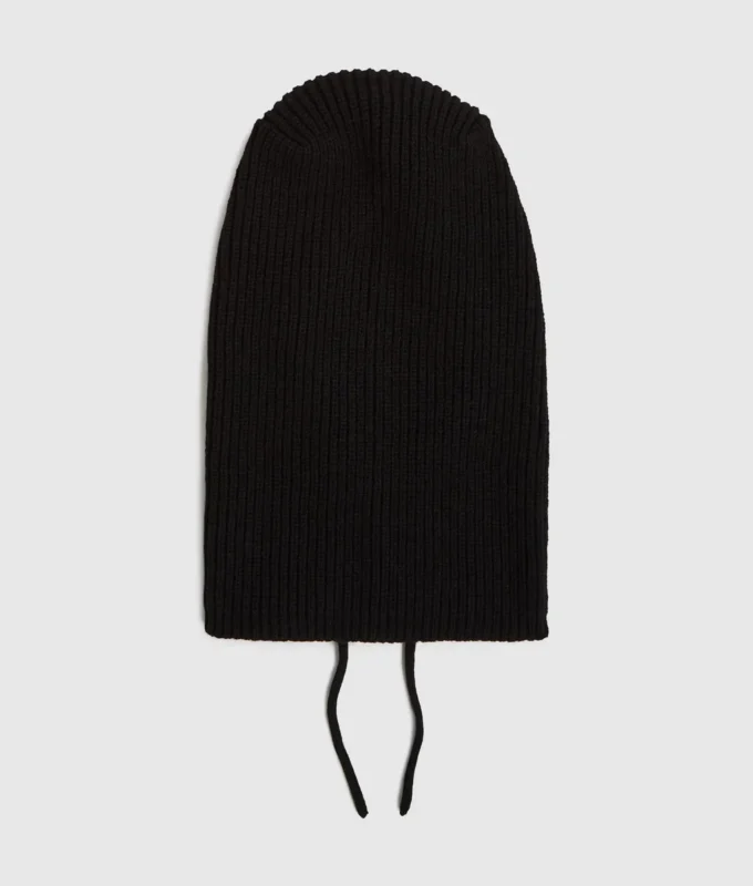 Neulottu balaclava Neulottu balaclava