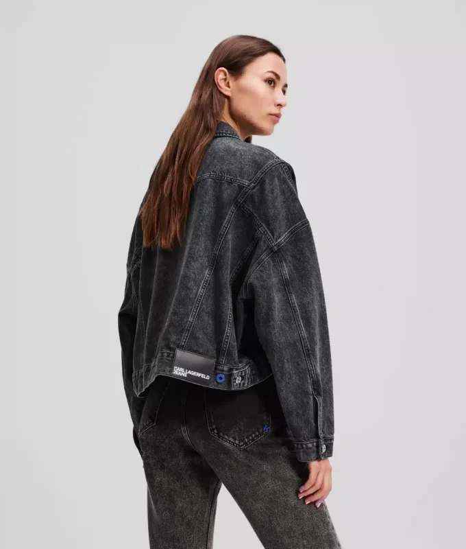 OVERSIZED CROPPED DENIM JACKET OVERSIZED CROPPED DENIM JACKET