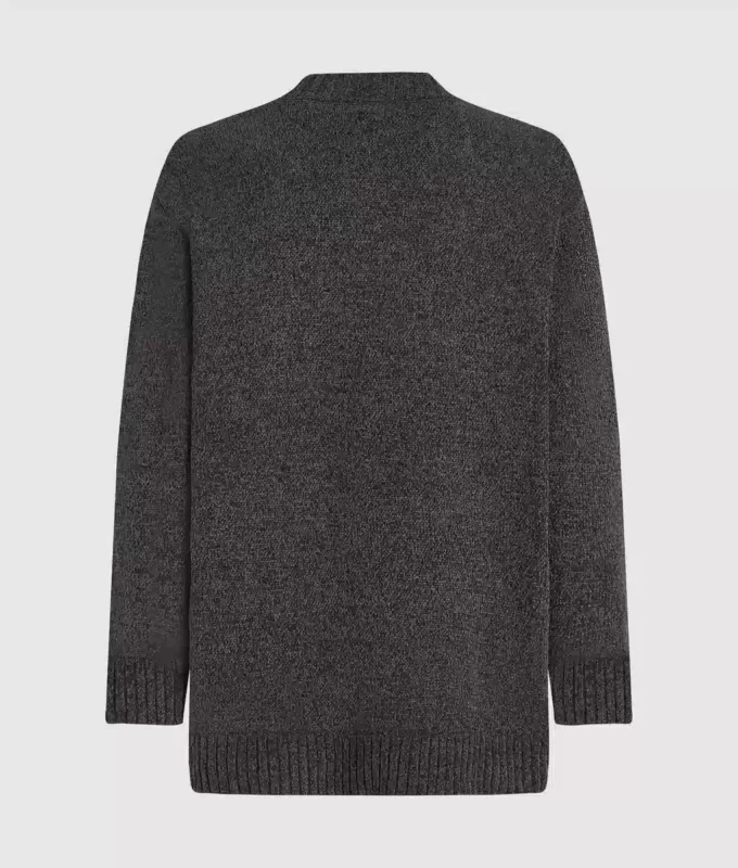 Oversized-neuletakki Oversized-neuletakki