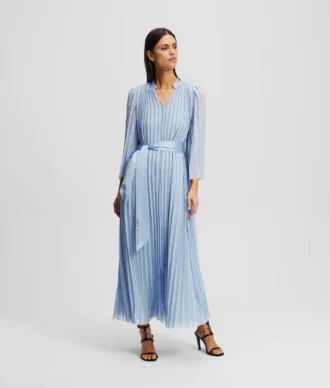 PLISSOITU MAXI-MEKKO