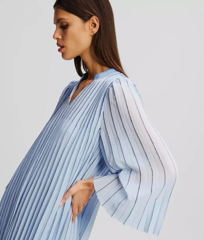 PLISSOITU MAXI-MEKKO