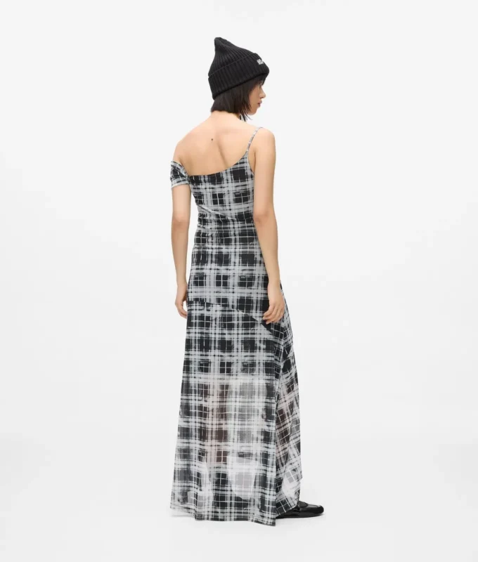 Ruudullinen verkkomaximekko Ruudullinen verkkomaximekko