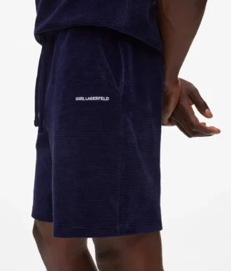 Samettiset pyjamanhousut