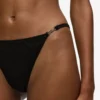 Signature-korkeat stringit Signature-korkeat stringit