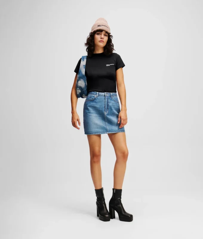 SLIM-FIT T-PAITA SLIM-FIT T-PAITA