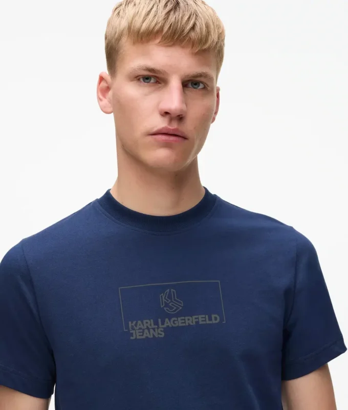 Slim-mallinen logopaita Slim-mallinen logopaita