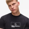 Slim-mallinen logopaita Slim-mallinen logopaita