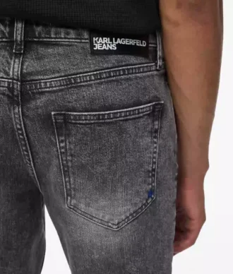 Slim-malliset farkut