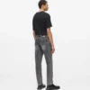 Slim-malliset farkut Slim-malliset farkut