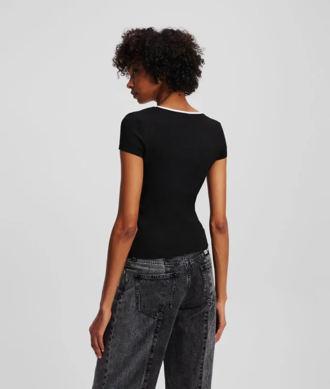 SQUARE-NECK T-PAITA SQUARE-NECK T-PAITA