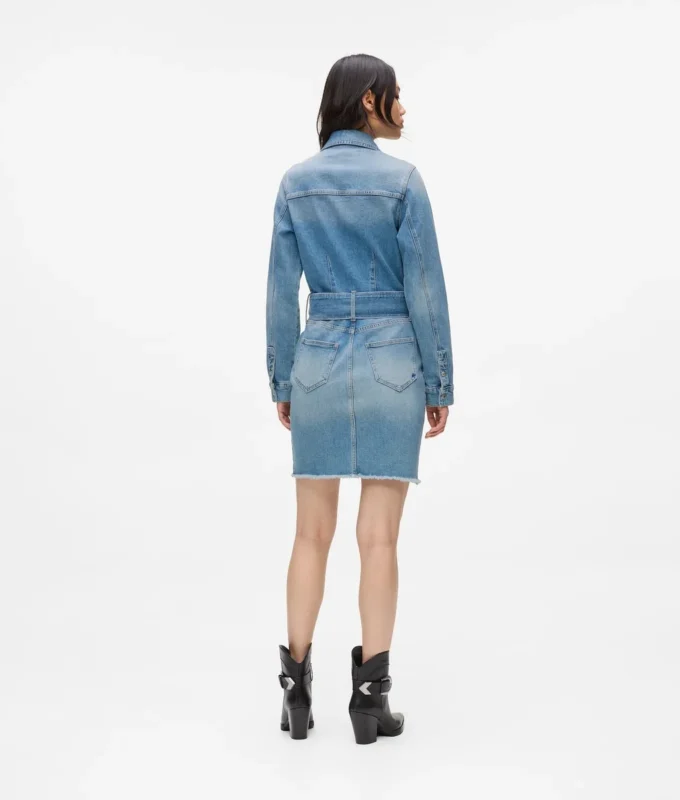 Vyötäröinen denim-mekko Vyötäröinen denim-mekko