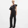 Yhden olkapään jumpsuit