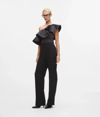 Yhden olkapään jumpsuit