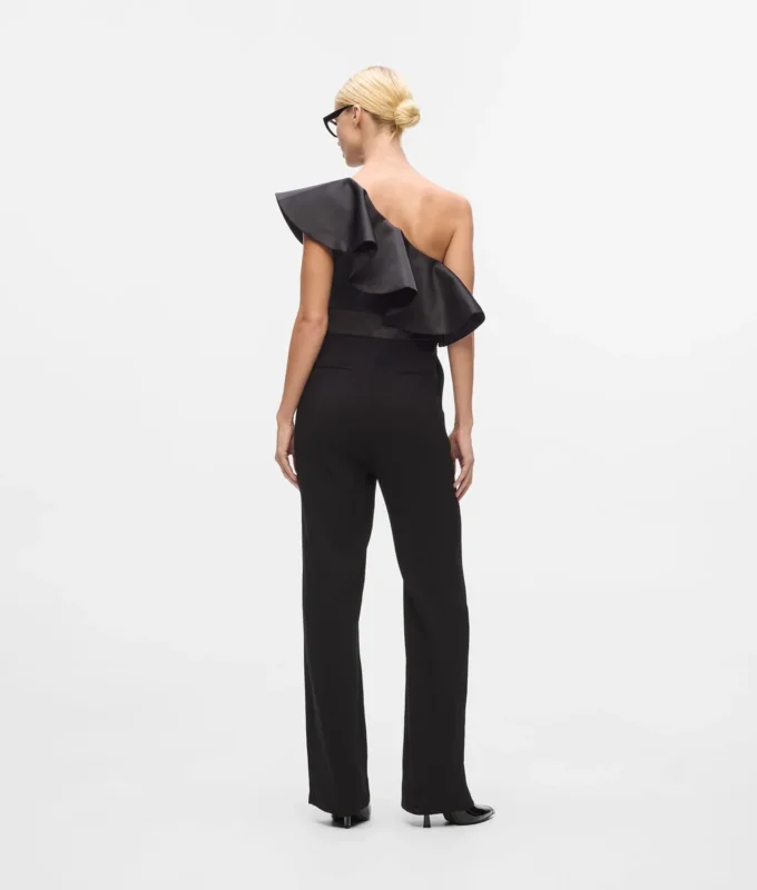 Yhden olkapään jumpsuit