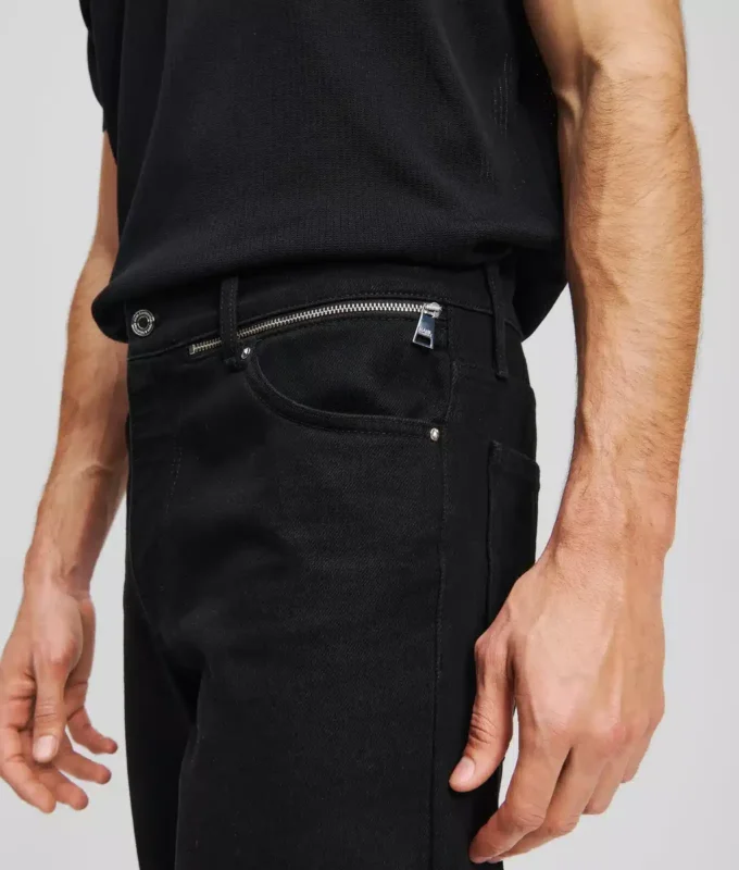 ZIP-DETAIL TAPERED JEANS ZIP-DETAIL TAPERED JEANS